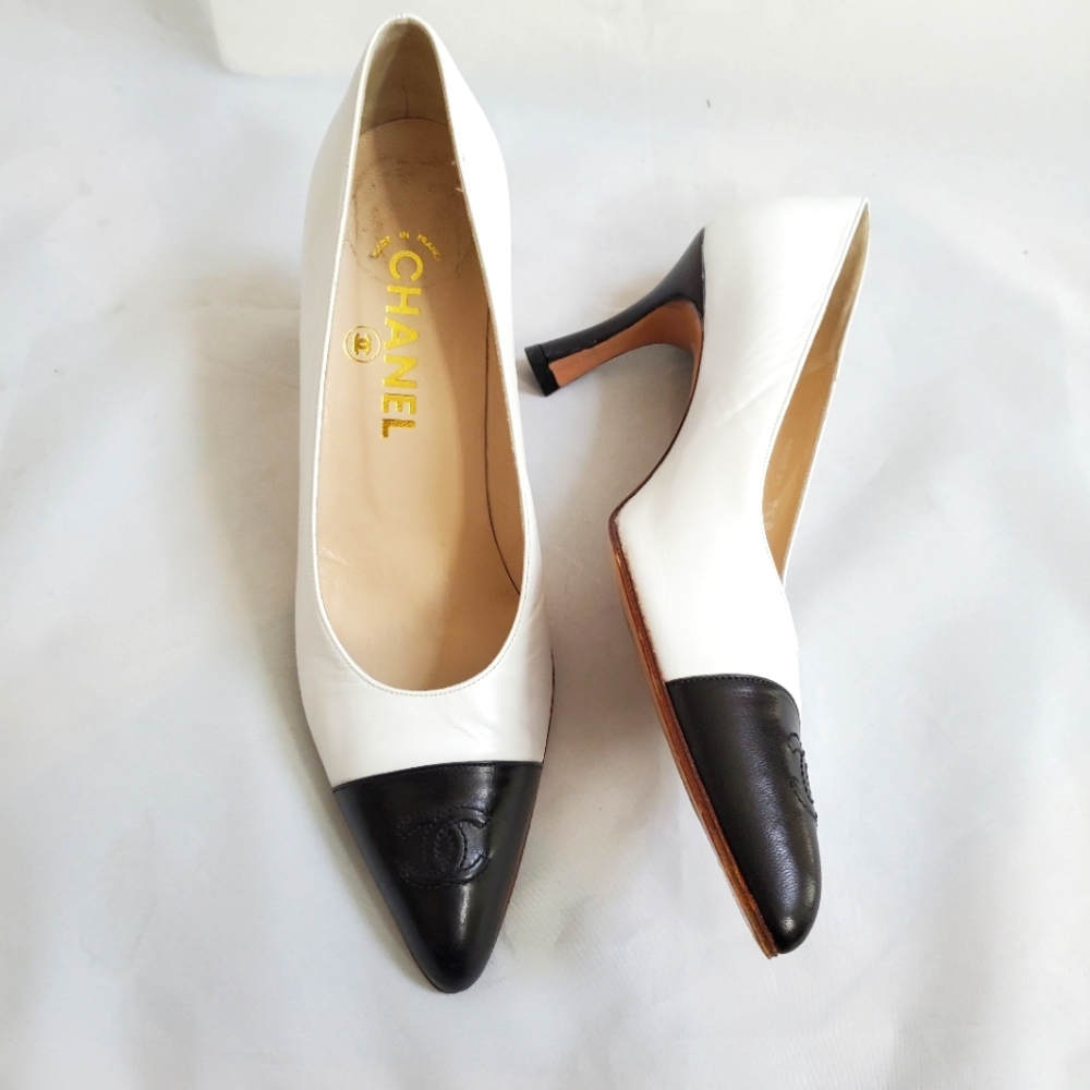 CHANEL Chevreau Black White Heels